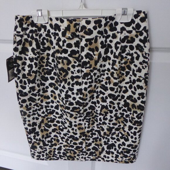 JESSICA Animal Print Skirt - Picture 4 of 8